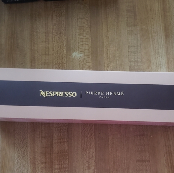 Nespresso Vertuo Pierre Herme Infinite Gourmand - Picture 3 of 4